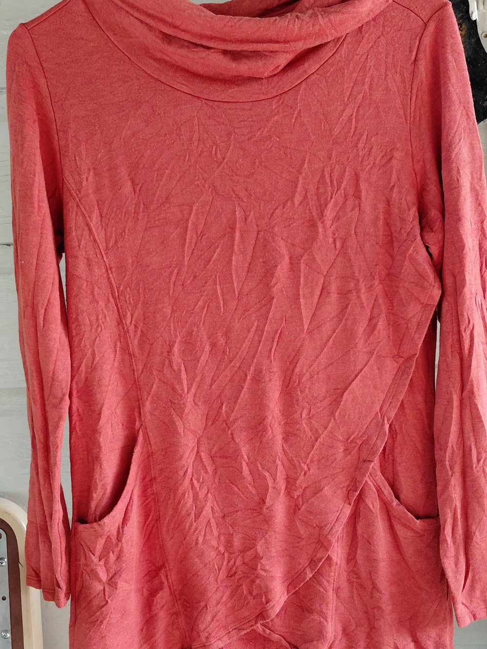 Women's Coral Cowl-Neck Long Sleeve Tunic with Pockets
